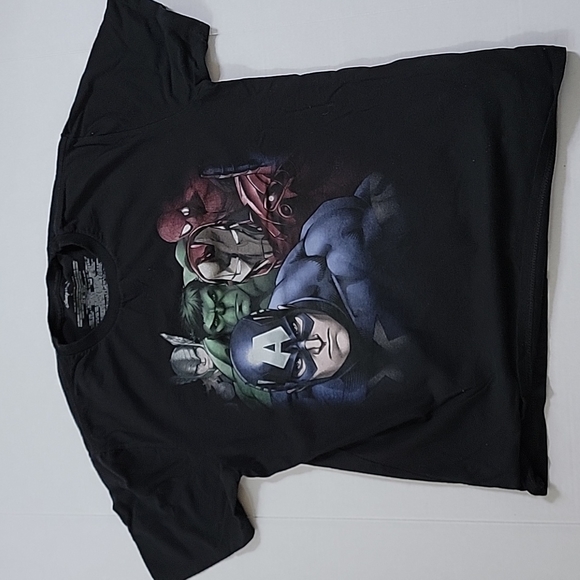 Disney Marvel Comics Black Medium  T-shirt Crewneck Short Sleeved Graphi… - Picture 1 of 5